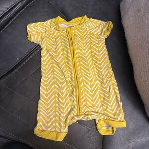 Little sleepies 0-3 shorty